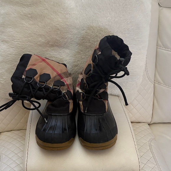 Burberry Black and Tan Plaid Boots - Picture 5 of 6